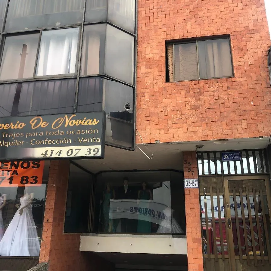 Apartamento Apartamento cómodo , céntrico y bien ubicado 201 Medellín 0*,