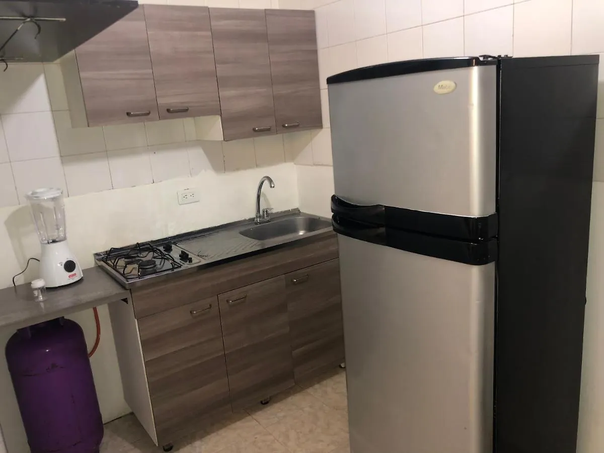 Apartamento Comodo En Laureles , Centrico Y Bien Ubicado 201 Lägenhet Medellín