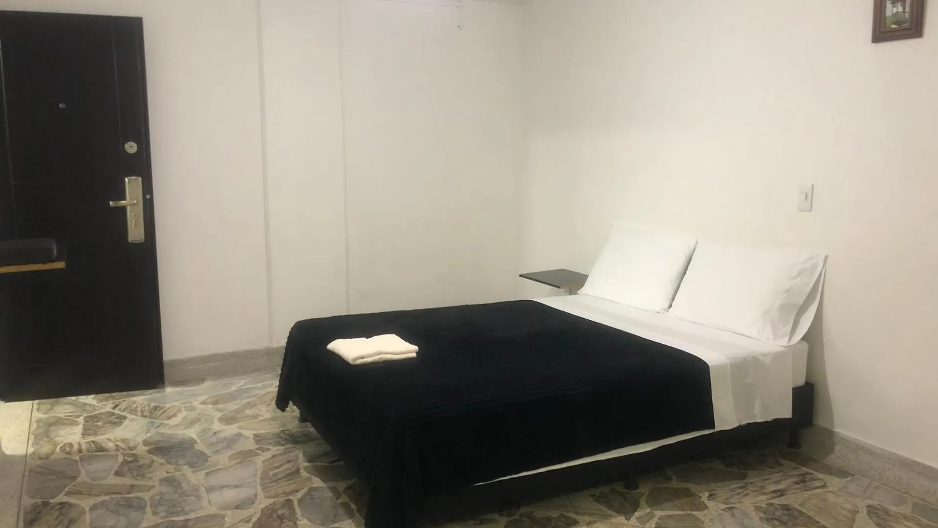 Apartamento Comodo En Laureles , Centrico Y Bien Ubicado 201 Lägenhet Medellín Colombia