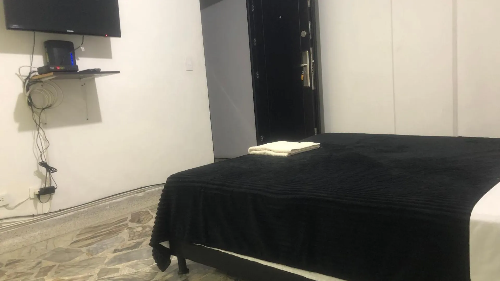 Apartamento Comodo En Laureles , Centrico Y Bien Ubicado 201 Lägenhet Medellín